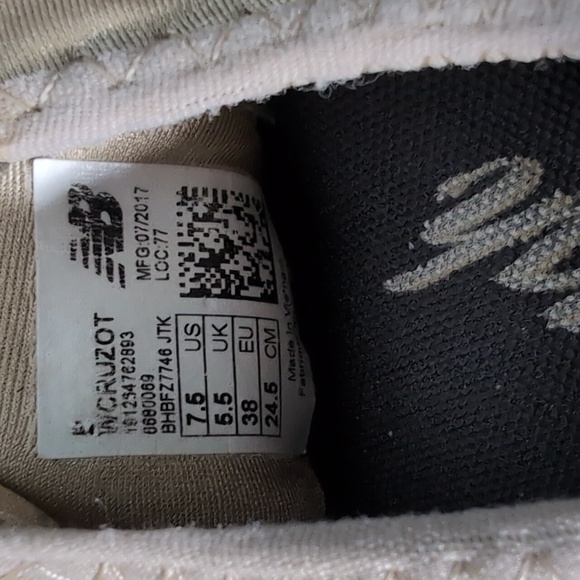 New Balance Cruz Knit and faux suede lace-up Fresh Foam shoe Size 7.5 - Picture 12 of 16